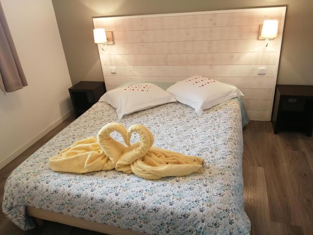 Le FleurHon 11 d'Honfleur, T2 en Résidence avec Piscine, WIFI et Parking gratuits Équemauville Esterno foto